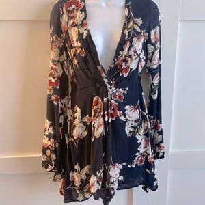 VICI / floral Romper / Small